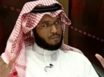 كاتب سعودي: خلوة الرجل مع شاب وسيم حرام شرعاً