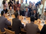 Lavrov reiterates calls for resolving crisis in Syria