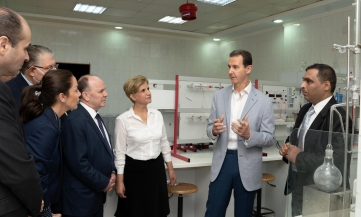الرئيس الأسد يزور المركز الوطني للمتميزين بحمص