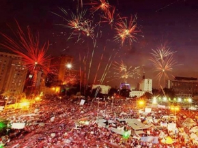 احتفالات الشعب المصري بعد إعلان عزل محمد مرسي عن منصب رئاسة الجمهورية