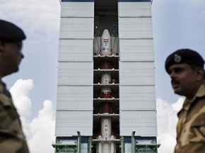 الهند تطلق أول صاروخ فضائي إلى المريخ‎