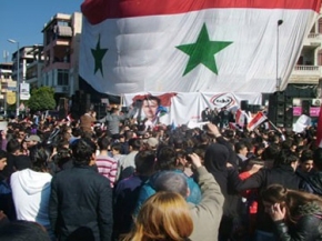 مسيرات حاشدة في دمشق واللاذقية دعما للجيش العربي السوري