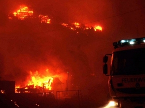  حريق يدمر 100 منزل في تشيلي‎ 