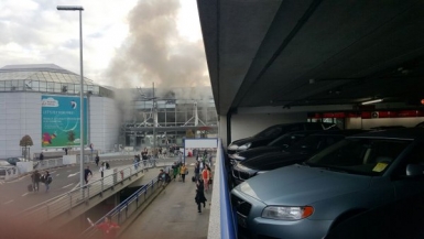إجلاء مطار بروكسل إثر سماع دوي انفجارين
