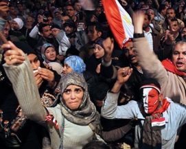 مصر تولد من جديد.. وشعبها يُسقط حسني مبارك