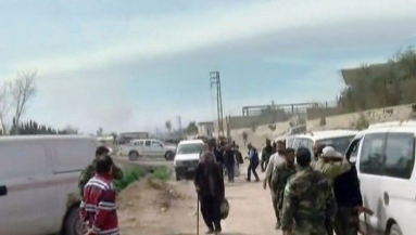 الجيش السوري يؤمن خروج ما يقارب 10 آلاف مدني من أهالي الغوطة الشرقية من ممر حمورية