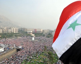     تجمع جماهيري حاشد في ساحة الامويين تاكيدا على وقوف الشعب السوري صفا واحدا في وجه المؤامرة‏ 