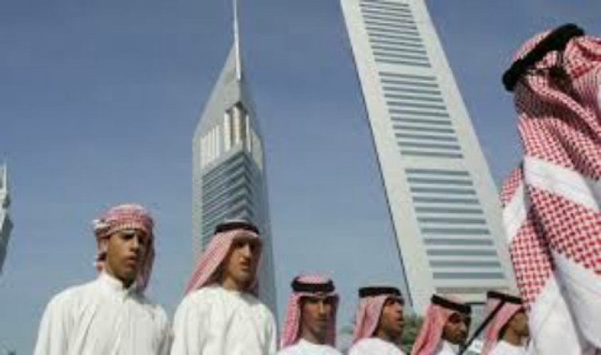 الخارجية الاماراتية تحذر مواطنيها من ارتداء الزي الرسمي خارج البلاد 