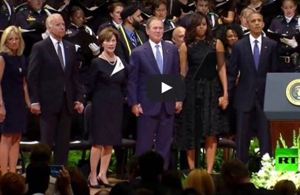 جورج بوش يرقص في جنازة ضباط 