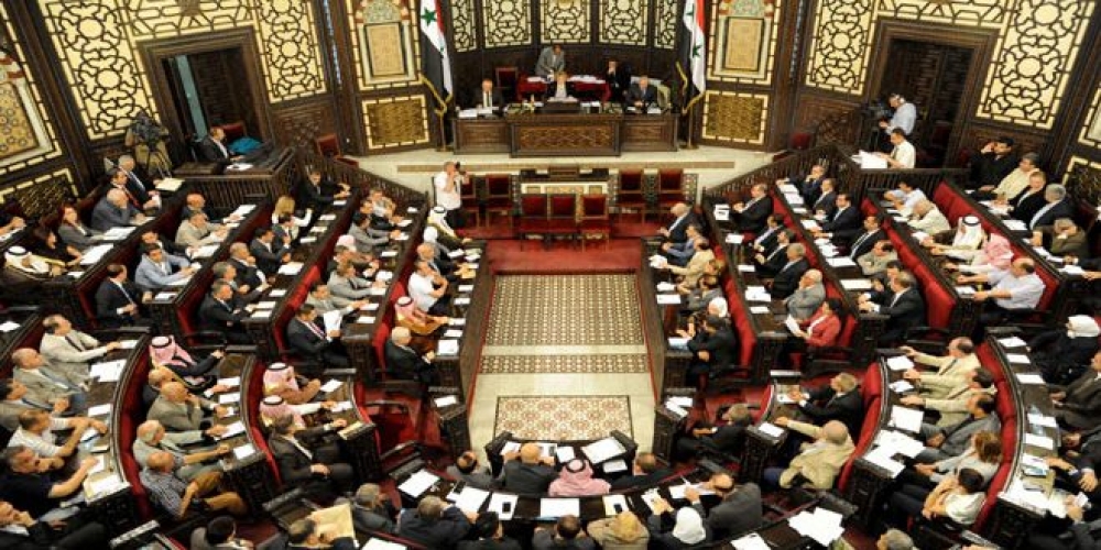 مجلس الشعب يطالب بتشكيل لجنة اقتصادية لتحسين معيشة المواطن   