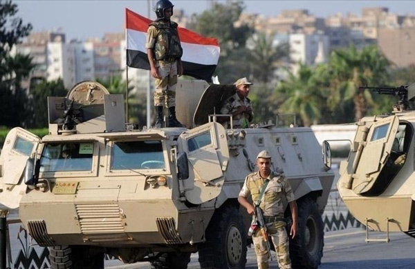 الجيش المصري يعلن مقتل 11 مسلحاً شمالي سيناء