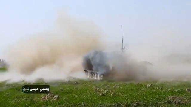 شاهد.. جنود الجيش يتفننون باستخدام الدبابات ويصنعون المعجزات في معارك الغوطة الشرقية