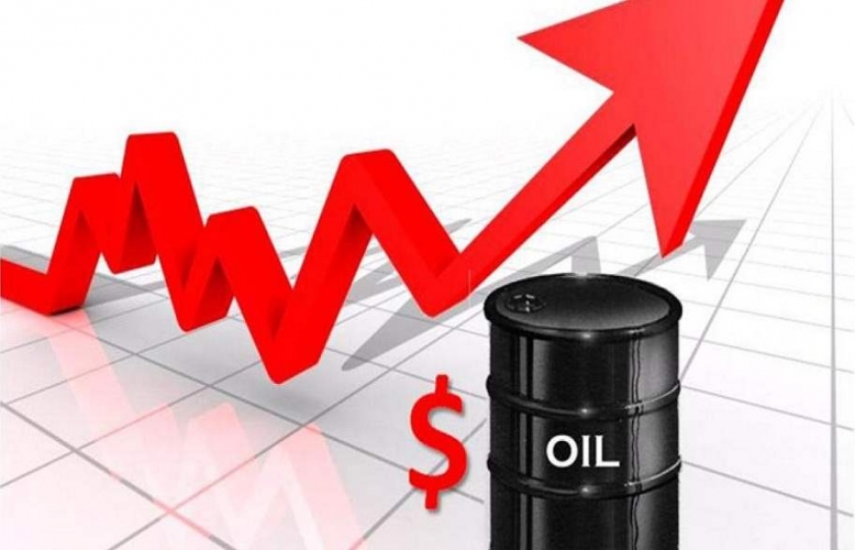 توقعات بشح في المعروض بأسواق النفط