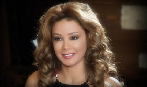 كاريس بشار تنشر صورة لها من مسلسل سلاسل الذهب