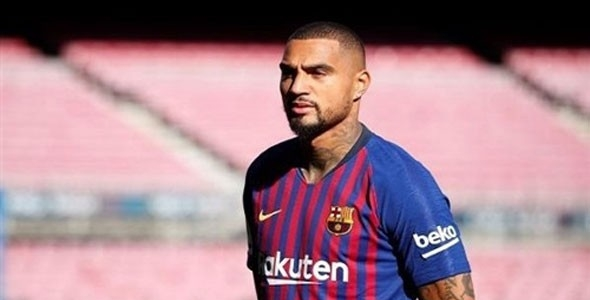 برشلونة يحسم أمره بشأن لاعبه الجديد