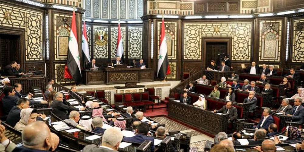 وزير الصناعة: ترشيد المستوردات واستبدالها بمنتجات محلية ذات مواصفات عالية