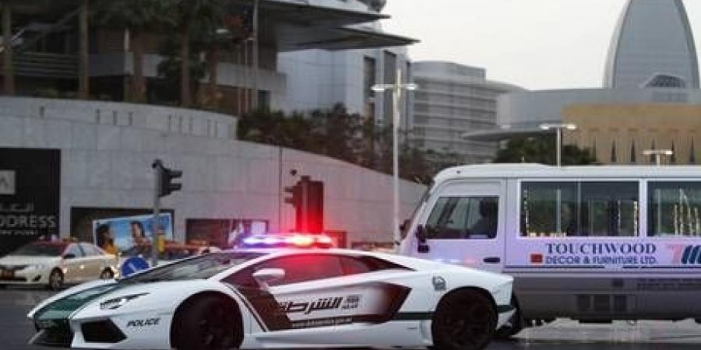 الإمارات: القبض على عصابتي مخدرات زعيم أحدهما عامل نظافة 