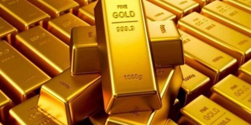 الذهب يستقر قرب أعلى مستوى في شهر