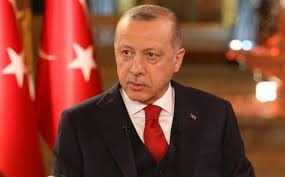 صحفية تركية: أردوغان يسعى لتحويل تركيا إلى جمهورية الرعب والتجويع
