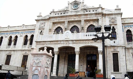 نقل الضواحي بالقطارات الكهربائية قيد الدراسة مع الدول الصديقة.. والخط الحجازي يحجز مكانه في معرض دمشق الدولي! 