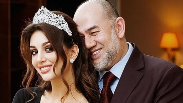 تأكيد طلاق ملكة جمال موسكو من ملك ماليزيا السابق