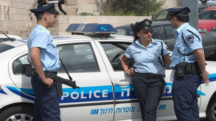 مستعمر إسرائيلي يواجه اتهامات بالاعتداء جنسيا على عشرات القاصرات