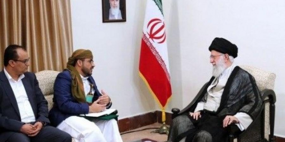  الامام الخامنئي تلقى رسالة من السيد عبد الملك الحوثي واكد ان الشعب اليمني سينتصر