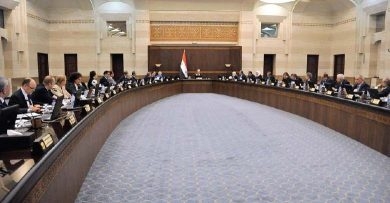 الحكومة تعيد النظر بقرار رفع رسوم الترانزيت على المناطق الحرة