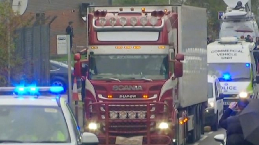الكشف عن تفاصيل جديدة حول شاحنة الجثث في بريطانيا