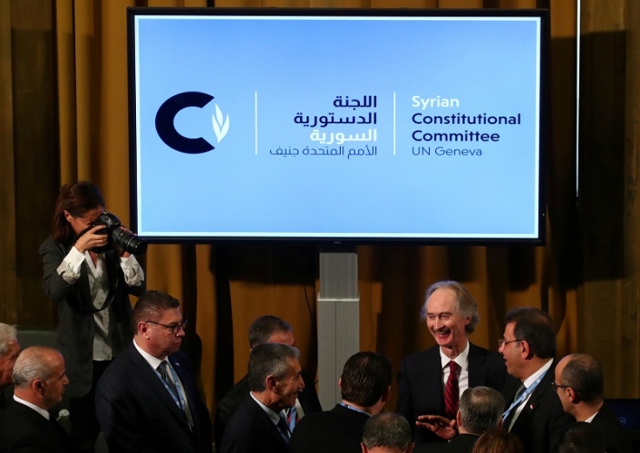 الكشف عن قائمة أسماء اللجنة الدستورية السورية 