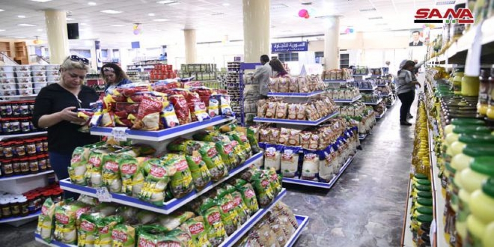  السورية للتجارة تطرح سلة غذائية بقيمة 10 آلاف ليرة اعتباراً من بداية الشهر القادم