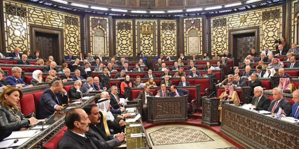 إعفاء المشتركين المدينين لدى السورية للاتصالات من الفوائد وبإقامة مصفاتي نفط وتوسيع مصب نفط طرطوس   