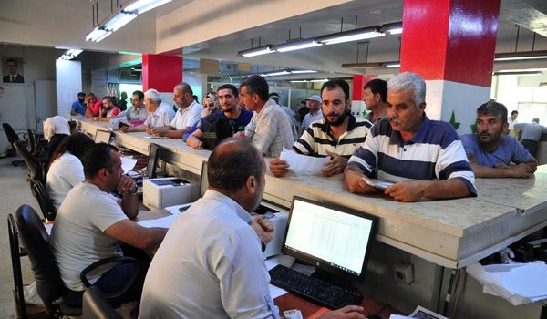 النقل تنهي دور معقبي المعاملات وحالات ابتزاز المواطنين.. الربط الشبكي أبصر النور والبداية بثلاث محافظات! 