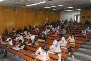 لا تقنين أثناء الامتحانات في الجامعات.. خلال اليوم الأول 