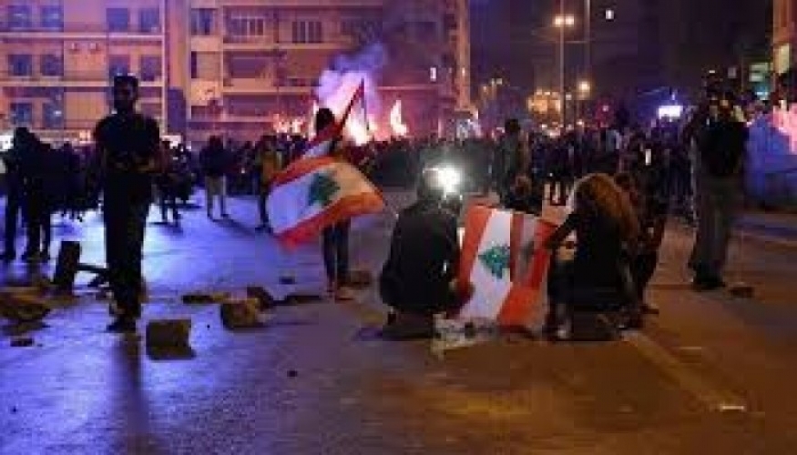 توقيف امريكي قام ببث فيديوهات عن احتجاجات بيروت الى صحيفة اسرائيلية