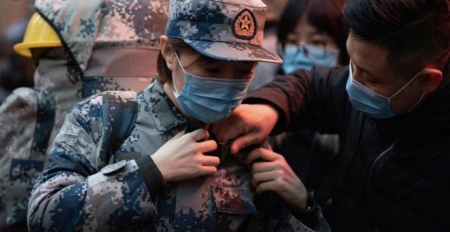 الرئيس الصيني يزج بقدرات الجيش الطبية لمحاصرة 