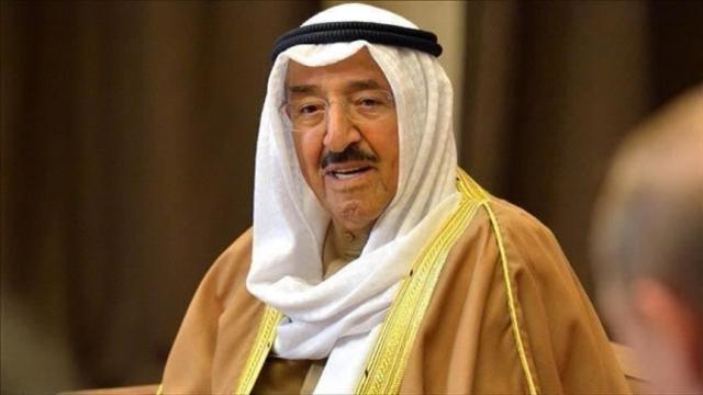 أمير الكويت يتبرع بـ 5 ملايين دينار لمواجهة 