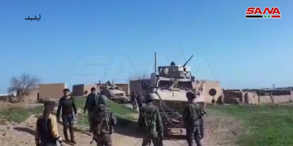 أهالي قرية حامو وعناصر الجيش يعترضون رتلا لقوات الاحتلال الأمريكي بريف الحسكة