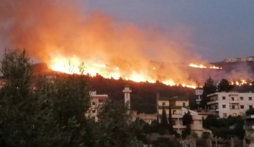 لليوم الثالث على التوالي..حرائق بالجملة في مدينة اللاذقية وفوج الإطفاء على أتم الجاهزية