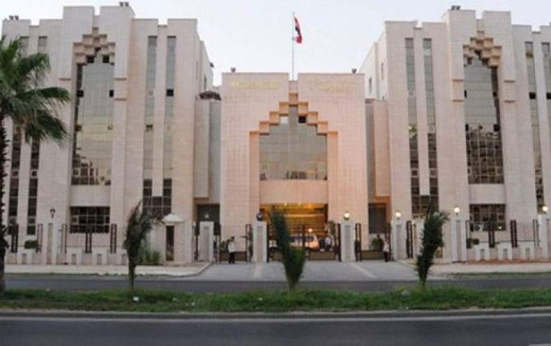 الداخلية في سورية تجدد التأكيد على منع التجمعات بكل أشكالها في الأماكن العامة المفتوحة والمغلقة