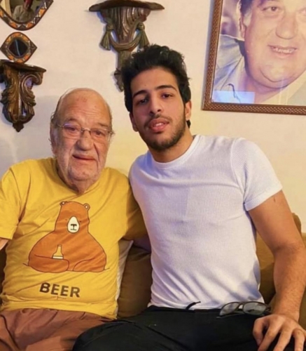 صورة مع حفيد نجم كبير.. آخر ظهور للفنان حسن حسني قبل رحيله