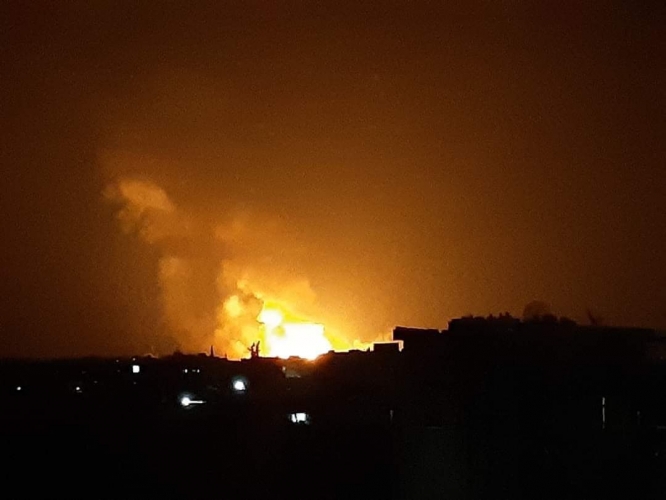 الدفاعات الجوية تتصدى لأهداف معادية في سماء مدينة سلمية بريف حماة
