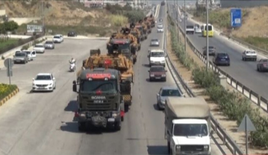 رتل عسكري تركي يدخل الحدود السورية من معبر 