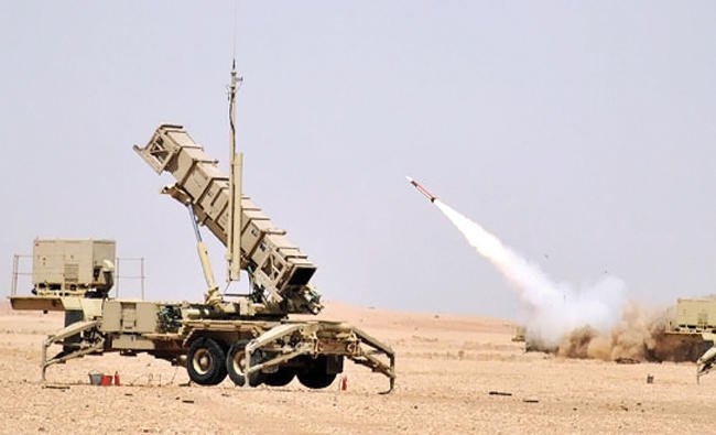 التحالف يُسقط صاروخين و6 طائرات مُسيّرة، أطلقها الحوثيون باتجاه الأراضي السعودية