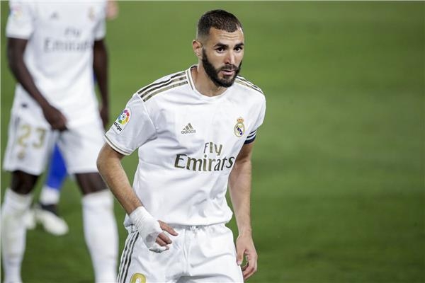 ريال مدريد يقترب من تحقيق اللقب، بفوزه على غرناطة