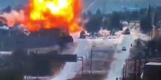  شاهد ..لحظة استهداف دورية روسية - تركية على طريق m4 في جنوب إدلب