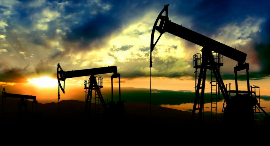 ارتفاع ملحوظ بأسعار النفط بعد تراجع المخزونات الأمريكية