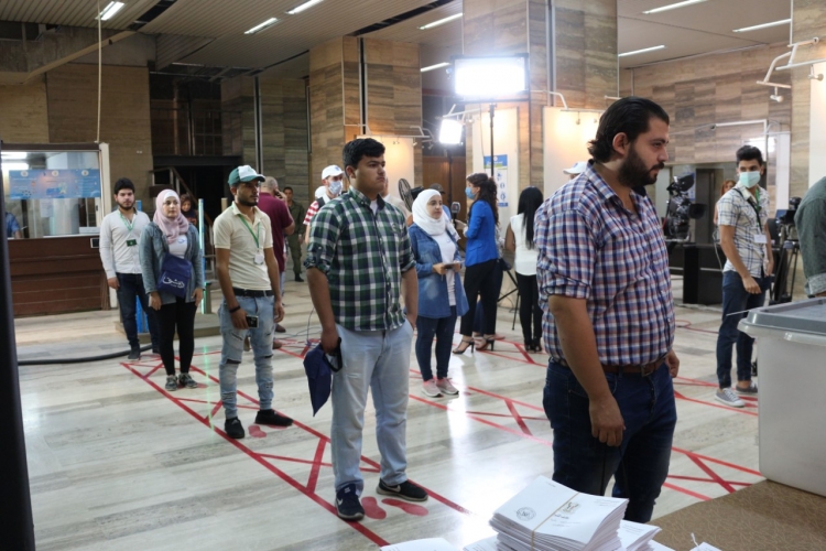 وزير الصحة: اتخاذ كل الإجراءات الاحترازية للوقاية من انتشار كورونا وضمان سير العملية الانتخابية