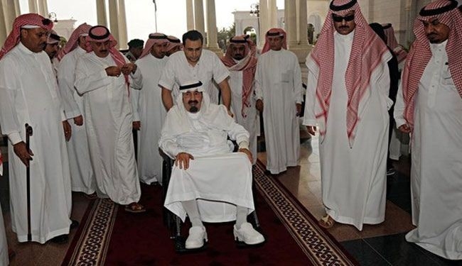ملك السعودية ينقل الى المستشفى!
