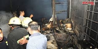 إخماد حريق اندلع في مستودعات للسكاكر وموادها الأولية في سوق البزورية بدمشق